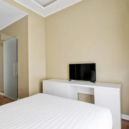The River Corner 4*