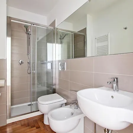 The River Corner 4*